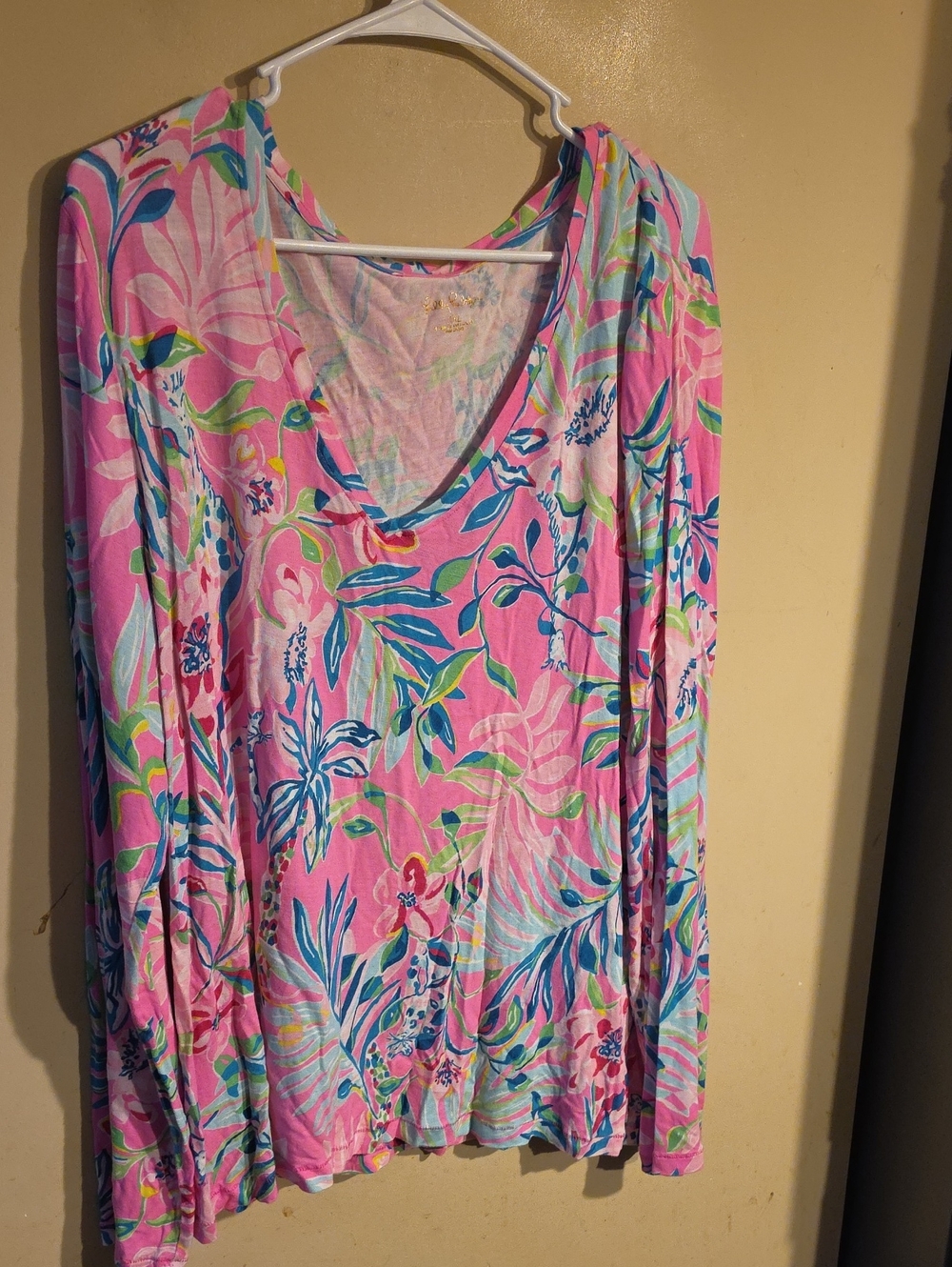 Lilly Pulitzer Pink Tropical V‑Neck Long Sleeve Top